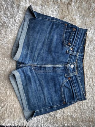 Short LEVI’S 501