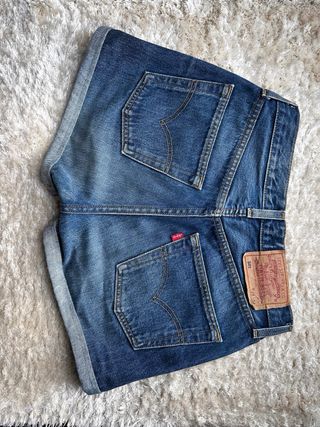 Short LEVI’S 501