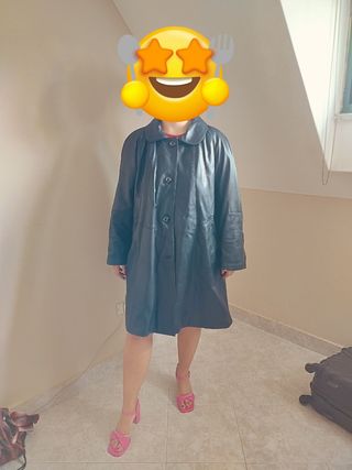 Cappottino in pelle nera