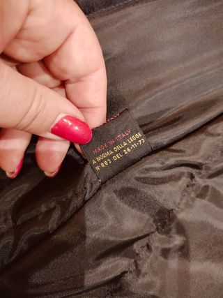 Cappottino in pelle nera