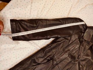 Cappottino in pelle nera