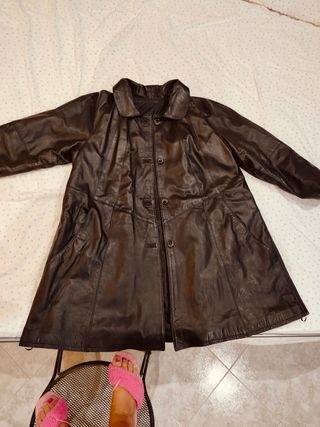 Cappottino in pelle nera