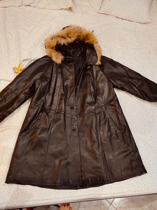 Cappottino in pelle nera