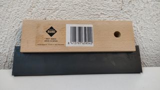Espátula alicatador 18 cm.