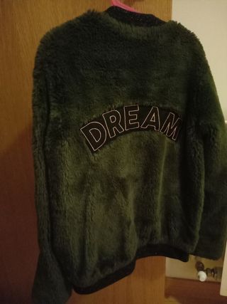 Chaqueta verde de pelo sintético 