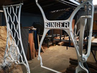 Máquina de coser SINGER antigua