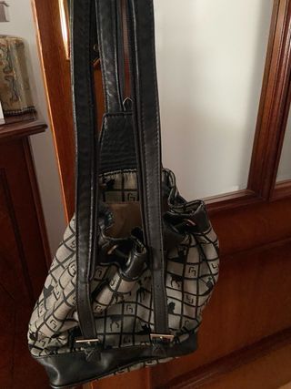 Mochila negra y gris “La Jaca”