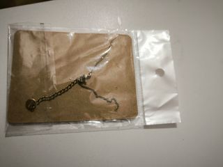 Pulsera dorada corazones