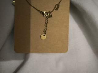 Pulsera dorada corazones