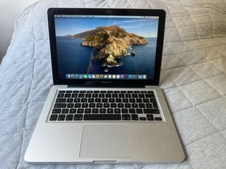 MacBook Pro 13” con 16 GB RAM, SSD 500 GB