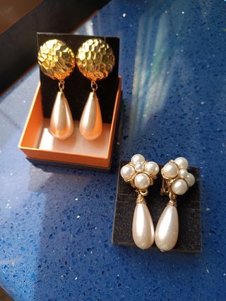 PENDIENTES CON PERLAS GRANDES