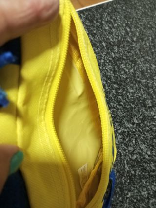 Riñonera marca Kas sin estrenar