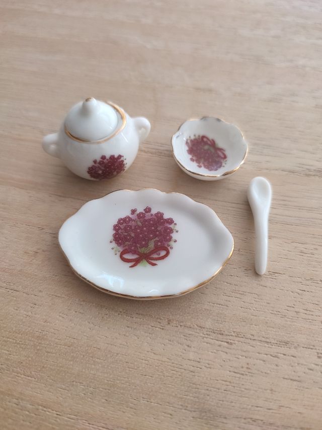 Muebles casita de muñecas