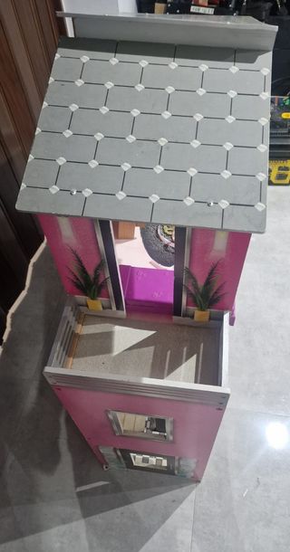 Casa per bambole/barbie molto bella e grande