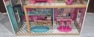 Casa per bambole/barbie molto bella e grande