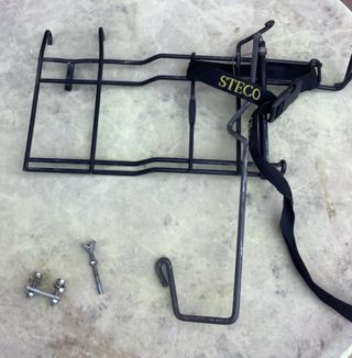 Accesorio Steco para llevar silla plegable en bici
