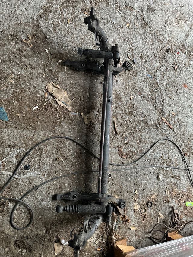 Puentre trasero citroen saxo