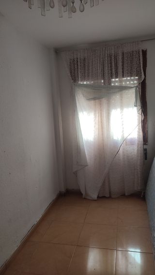 alquilo 1 habitacion solo a mujeres