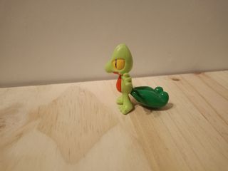 Pokemon Treecko