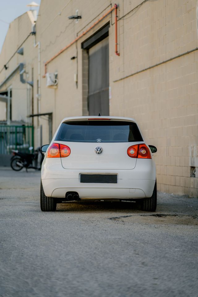 VOLKSWAGEN Golf 2008