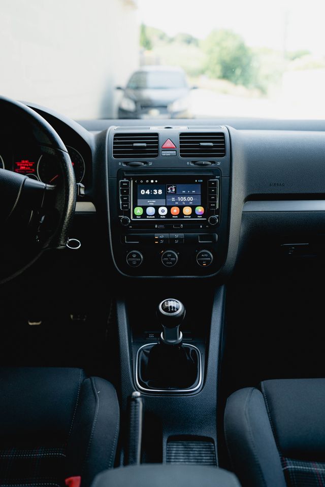 VOLKSWAGEN Golf 2008