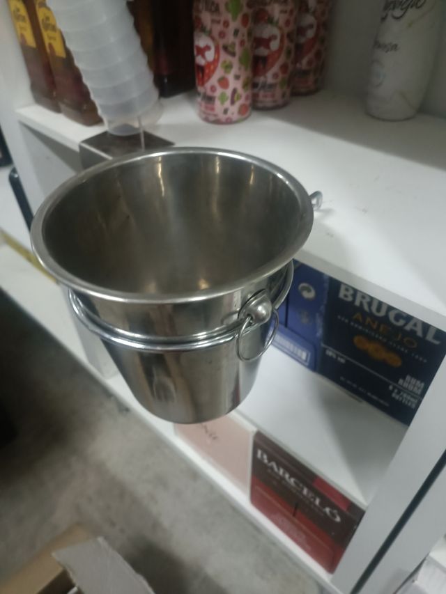 Cubitera con soporte