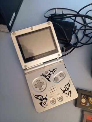 Game boy advance sp tribal más 3 juegos