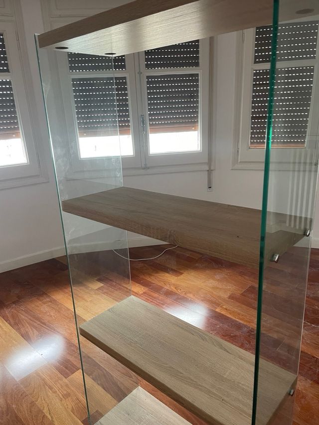 Estanteria cristal y madera