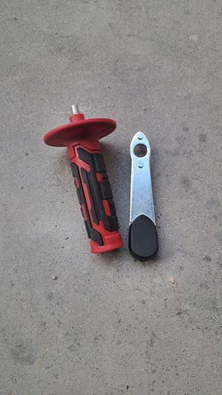 Manija y llave flexible