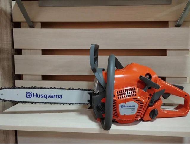 Motosierra Husqvarna 135