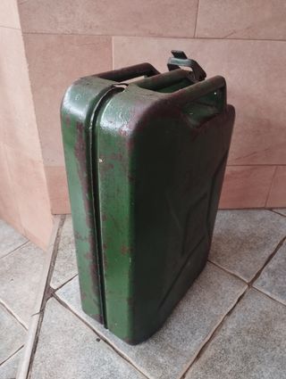 Jerrikan depósito de gasolina