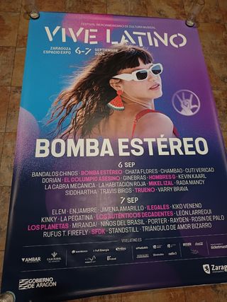 Bomba Estéreo Cartel Póster Vive Latino
