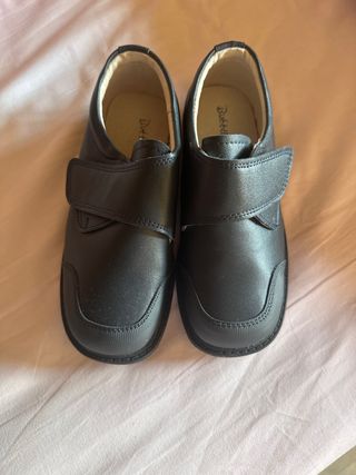 Zapatos piel niña