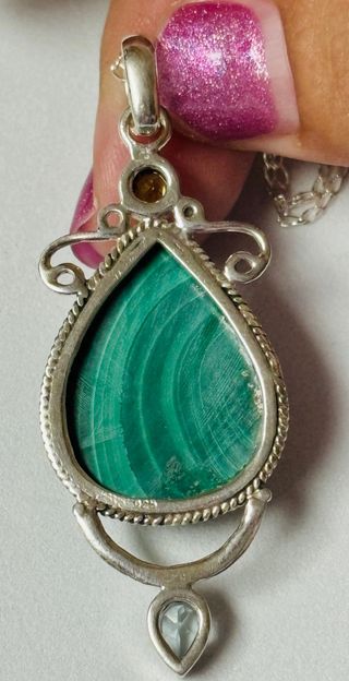 Colgante de malaquita con cadena en plata ley 925