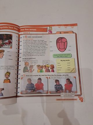 FOOTPRINTS 3° PRIMARIA