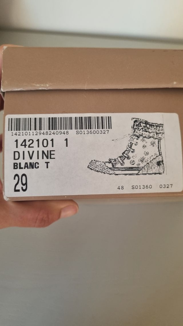Bota IKKS super original numero 29