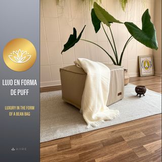 Poggiapiedi pouf di design in similpelle - 55x55x30