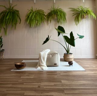 Poggiapiedi pouf di design in similpelle - 55x55x30