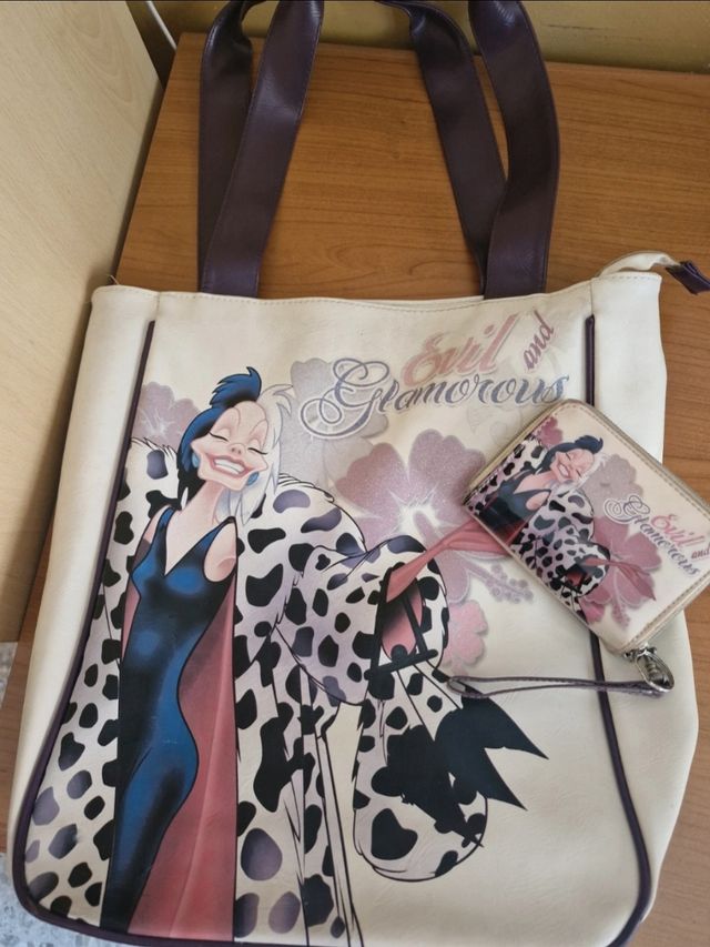 Borsa a spalla con portafoglio