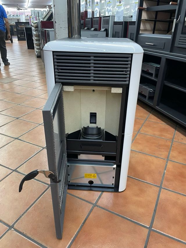 Stufa a pellet Edilkamin Mod.Point2