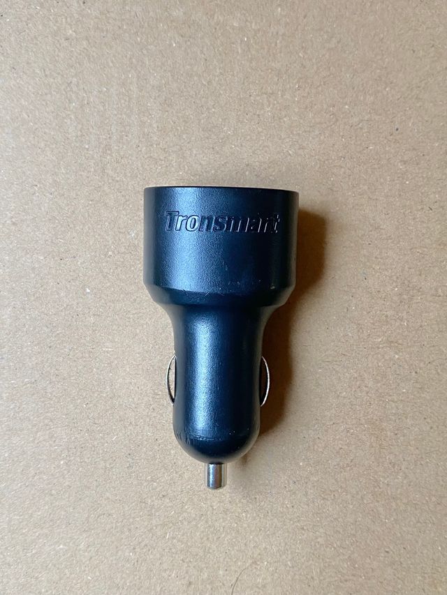 Cargador rápido USB para coche Tronsmant