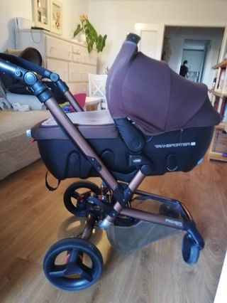 Cochecito de bebé de la marca Jané. Modelo Rider