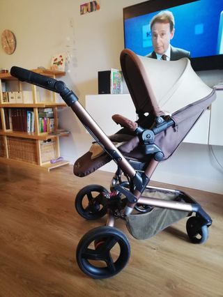 Cochecito de bebé de la marca Jané. Modelo Rider