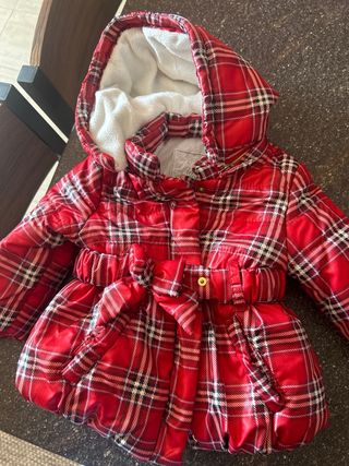 giubbotto piumino da bambina  rosso Majoral