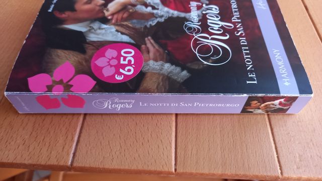 Romanzo le notti di San Pietroburgo usat