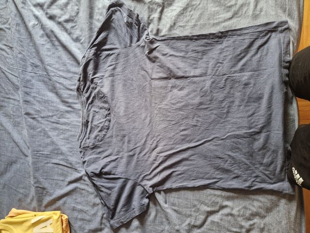 T-shirt maniche corte