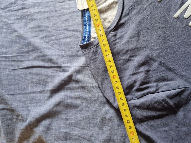 T-shirt maniche corte