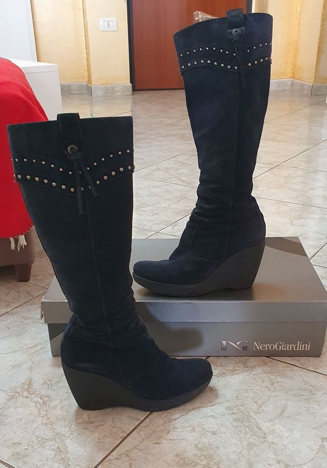 Stivali da donna nero giardini