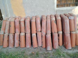 Teja en poyoles del hoyo