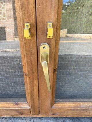 Ventanas de madera maciza